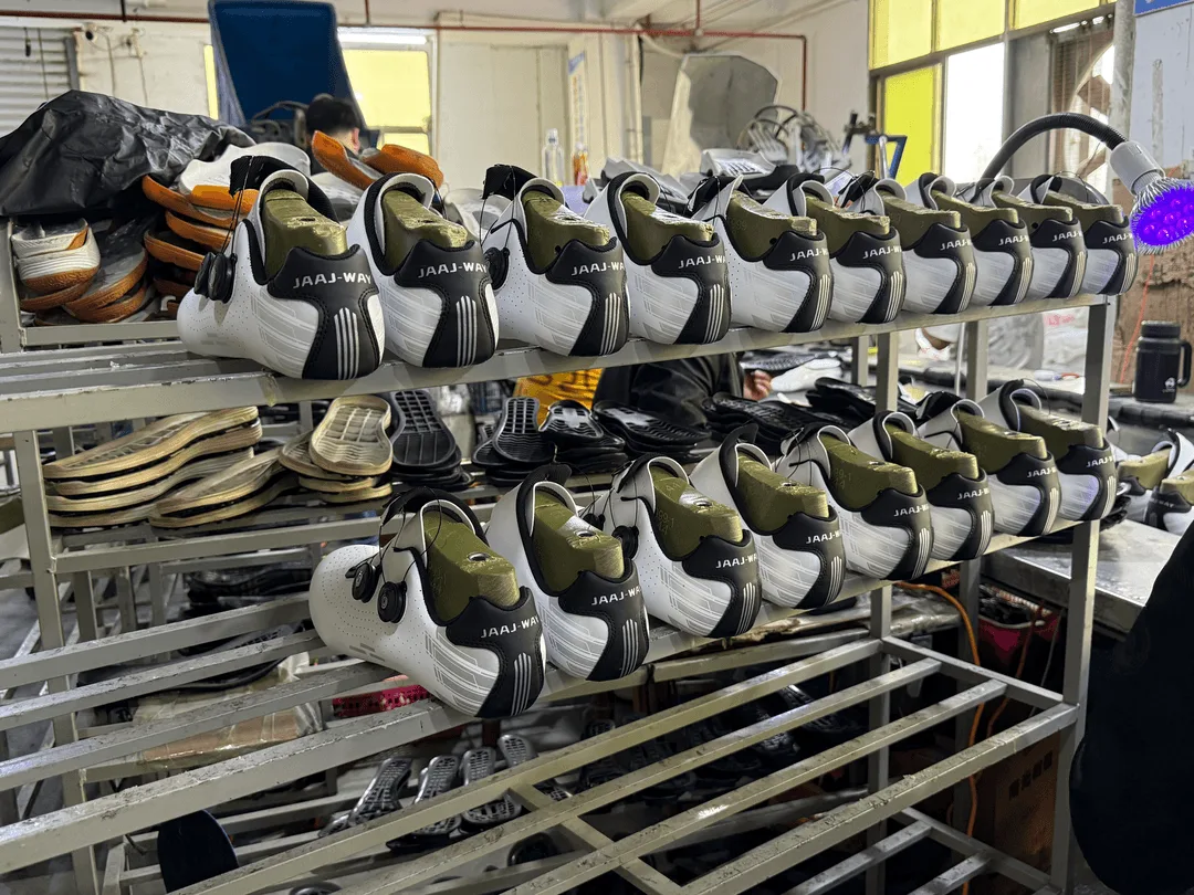 OEM cycling shoes production