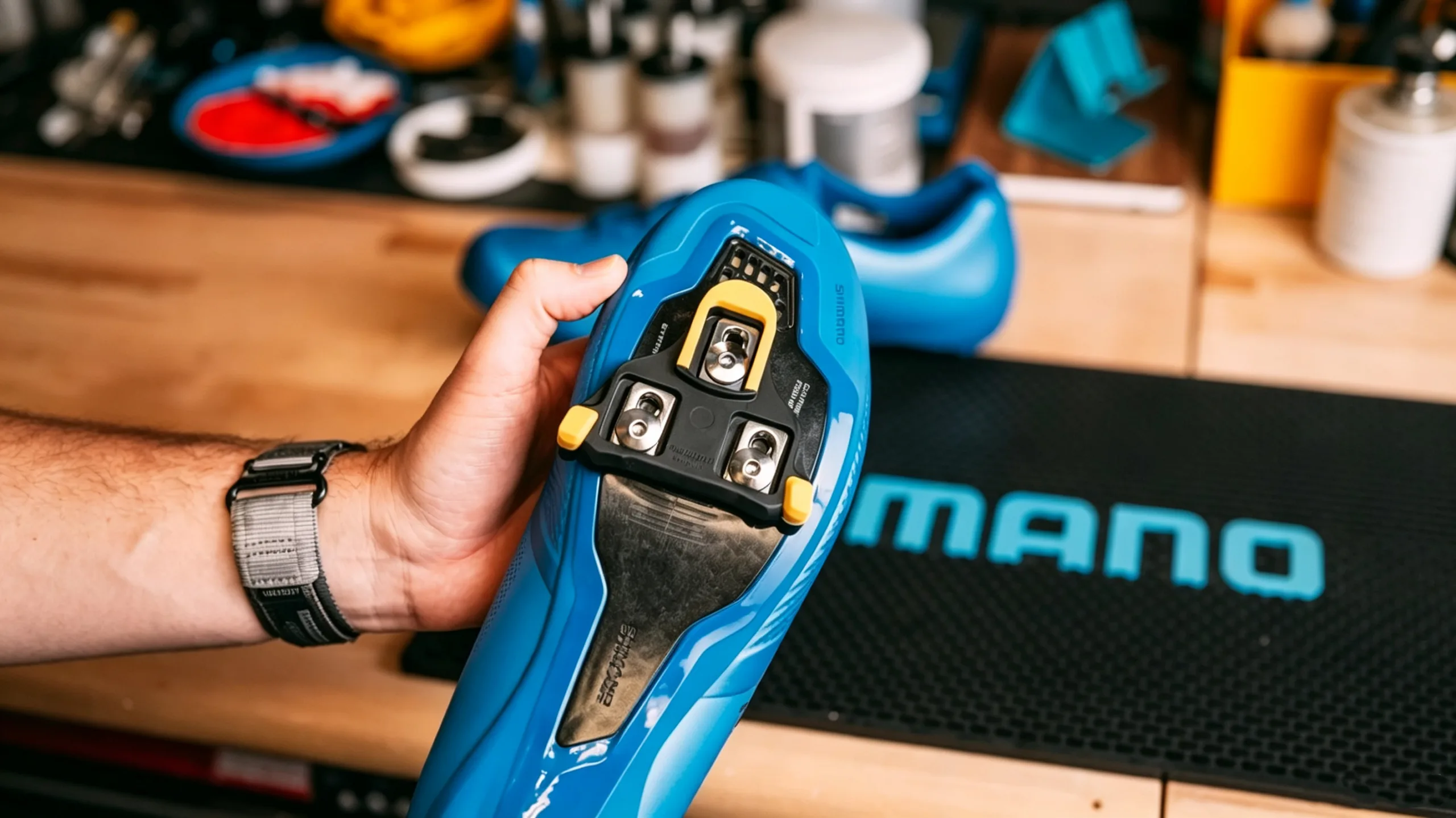 cycling shoe cleat position on 3-bolt road cycling shoes
